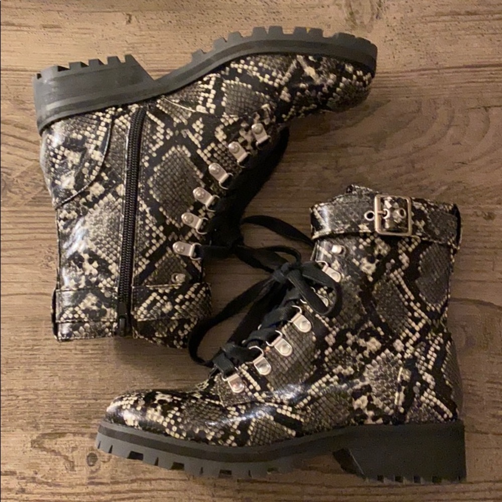 Abound Combat Boots Black Gray 4 6 LAST CHANCE